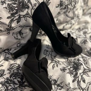 💕🌼Black dress shoes Size 10